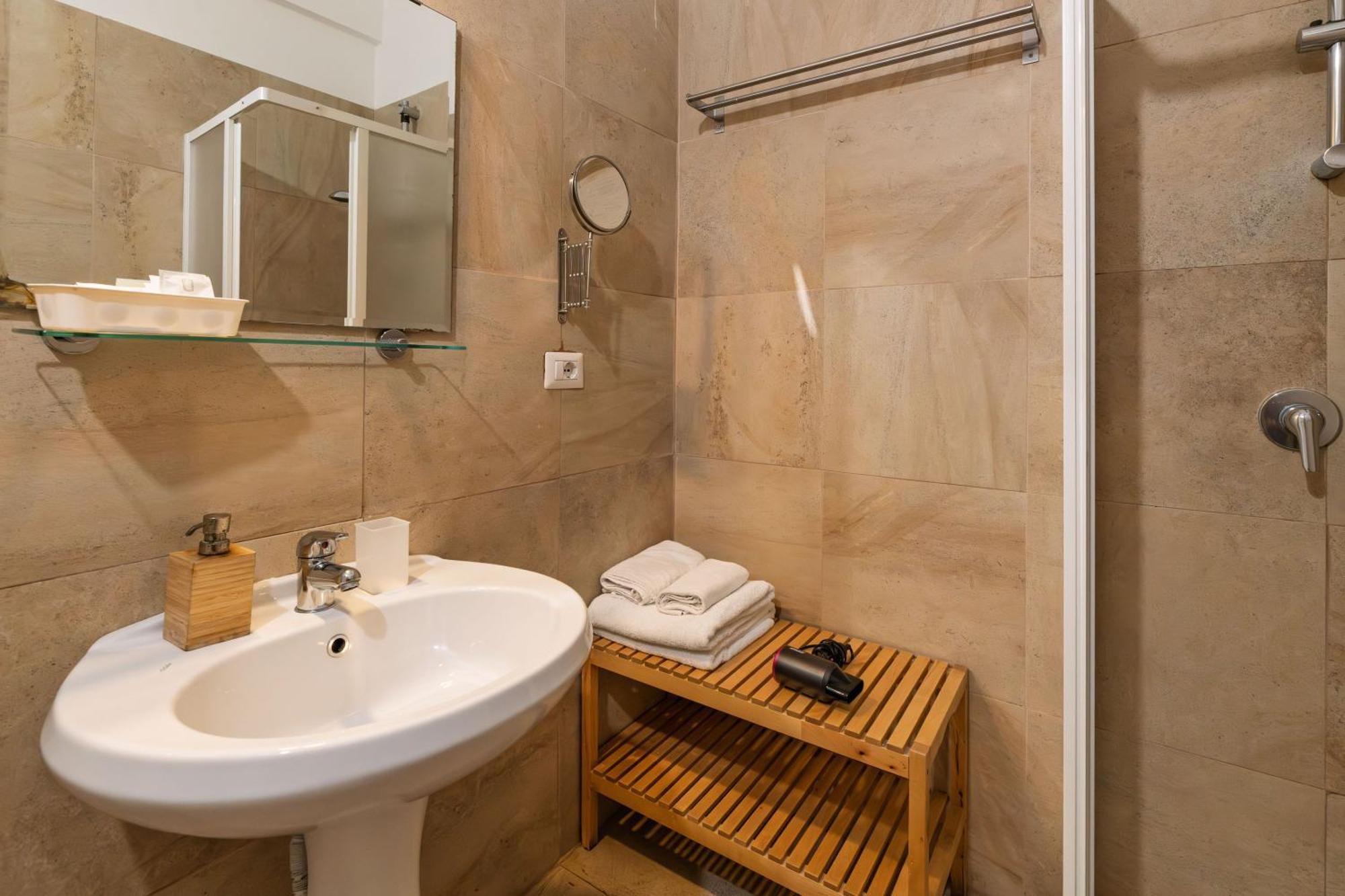 Roma San Pietro Apartment ภายนอก รูปภาพ
